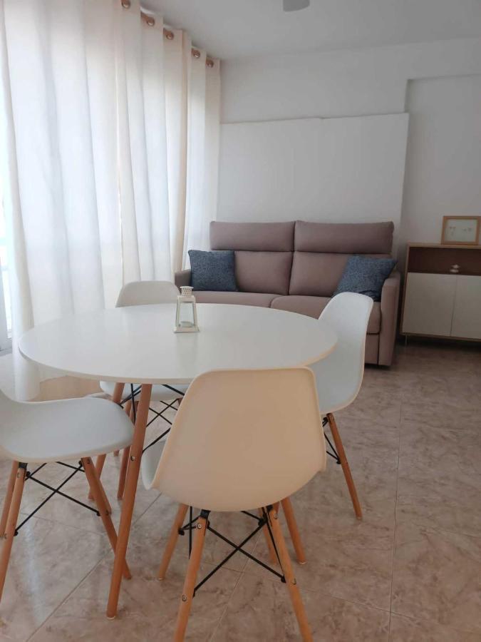 Apartament Benidorm Carolina Beach & Pool Zewnętrze zdjęcie